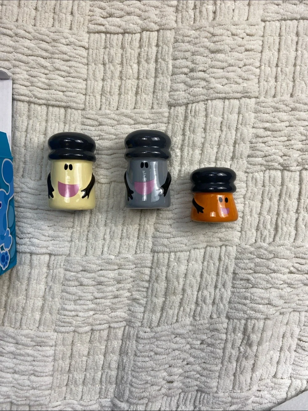 NWB Blue’s Clues Salt and Pepper Shakers Paprika New!